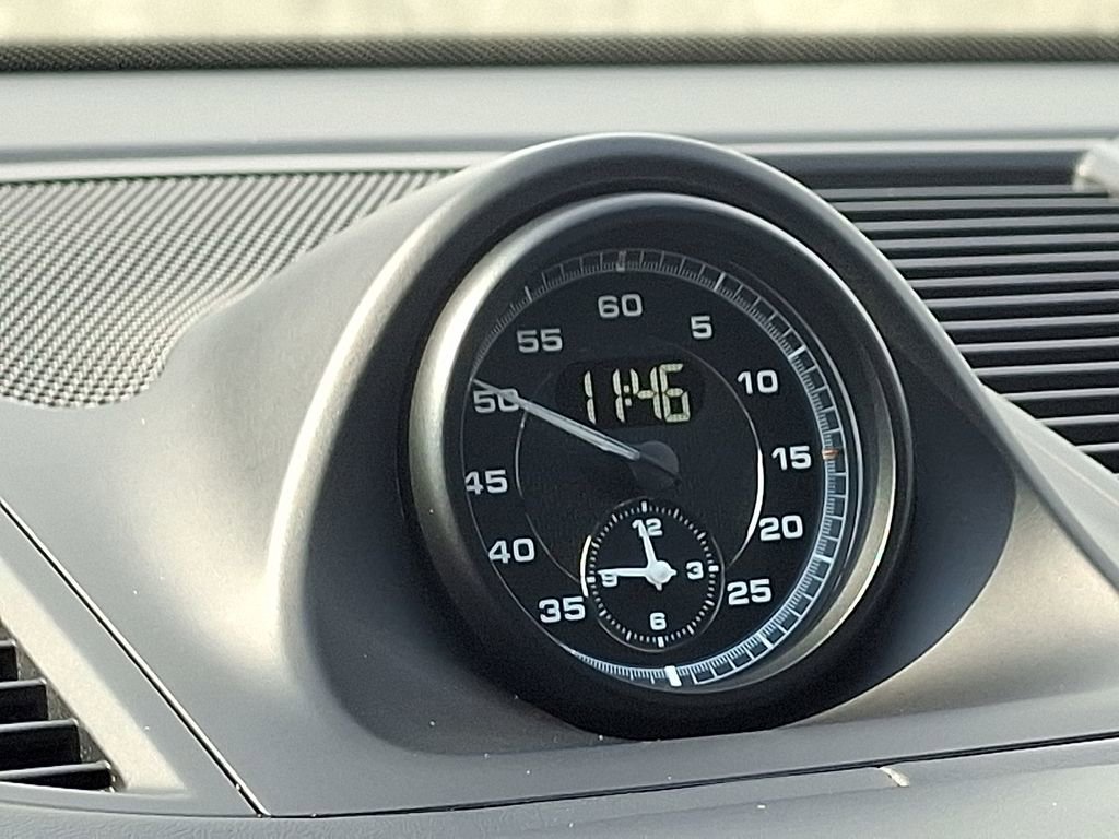 Certified 2025 Porsche Macan image 26