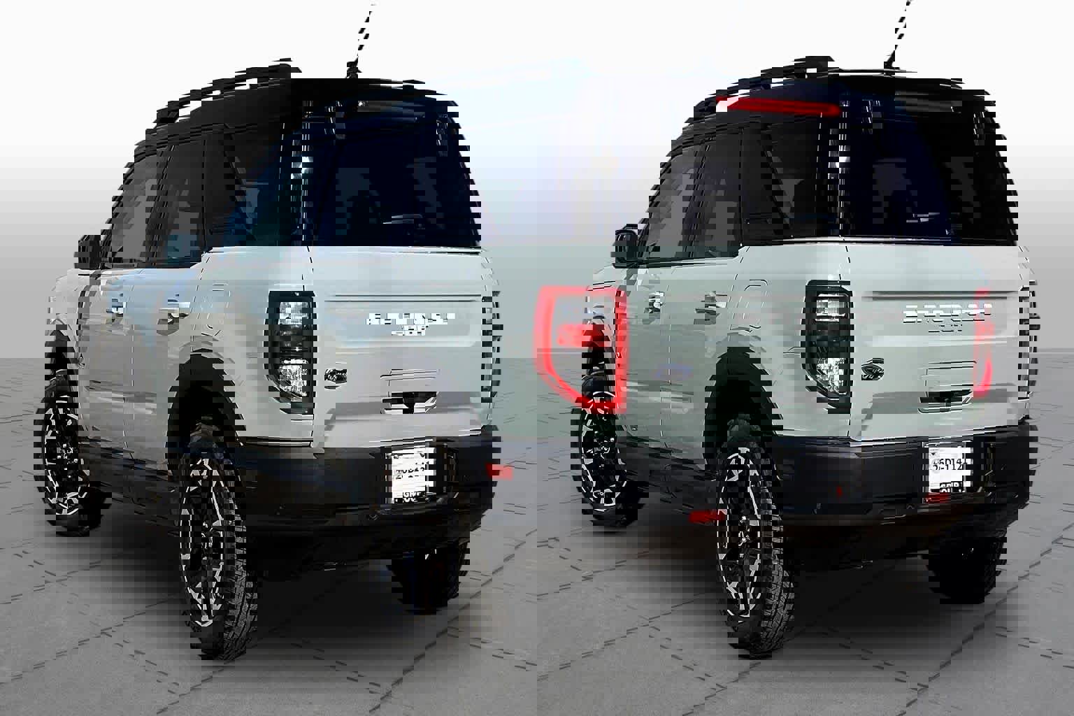 Used 2024 Ford Bronco Sport Outer Banks w/ Tech Package image 12