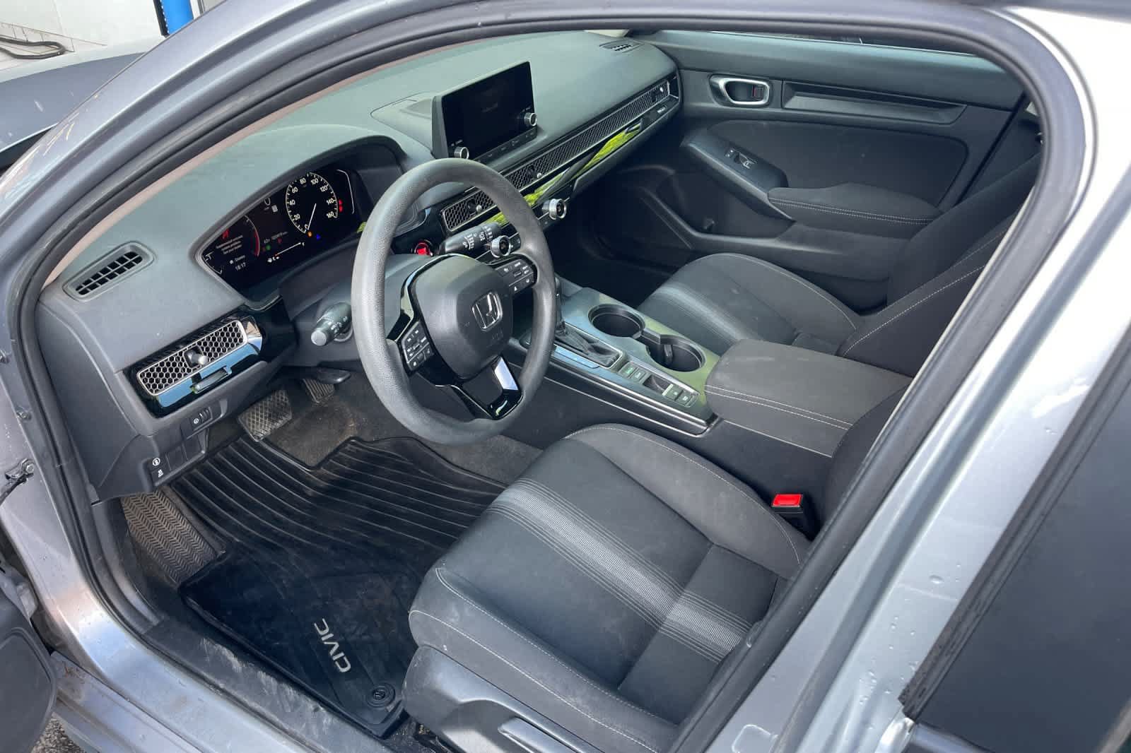 Used 2023 Honda Civic LX image 9