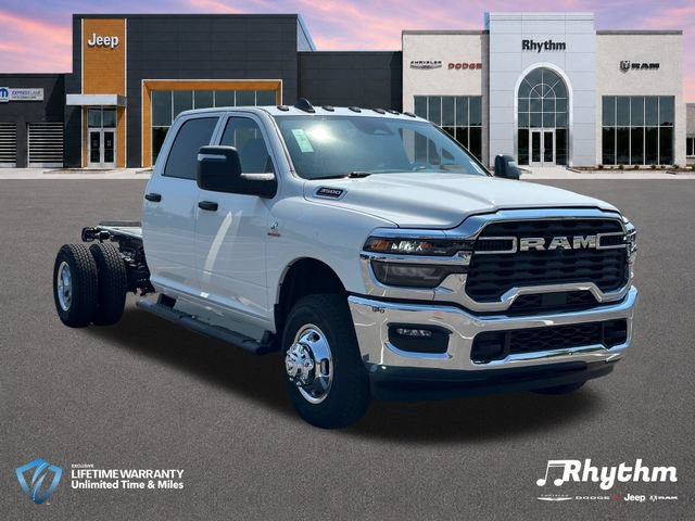 New 2027 RAM 3500 Tradesman w/ Chrome Appearance Group A
