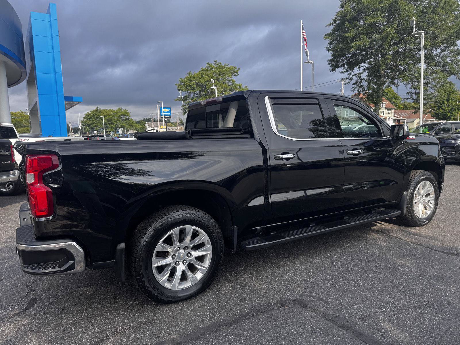 Certified 2019 Chevrolet Silverado 1500 LTZ w/ LTZ Plus Package AWD/4WD image 7