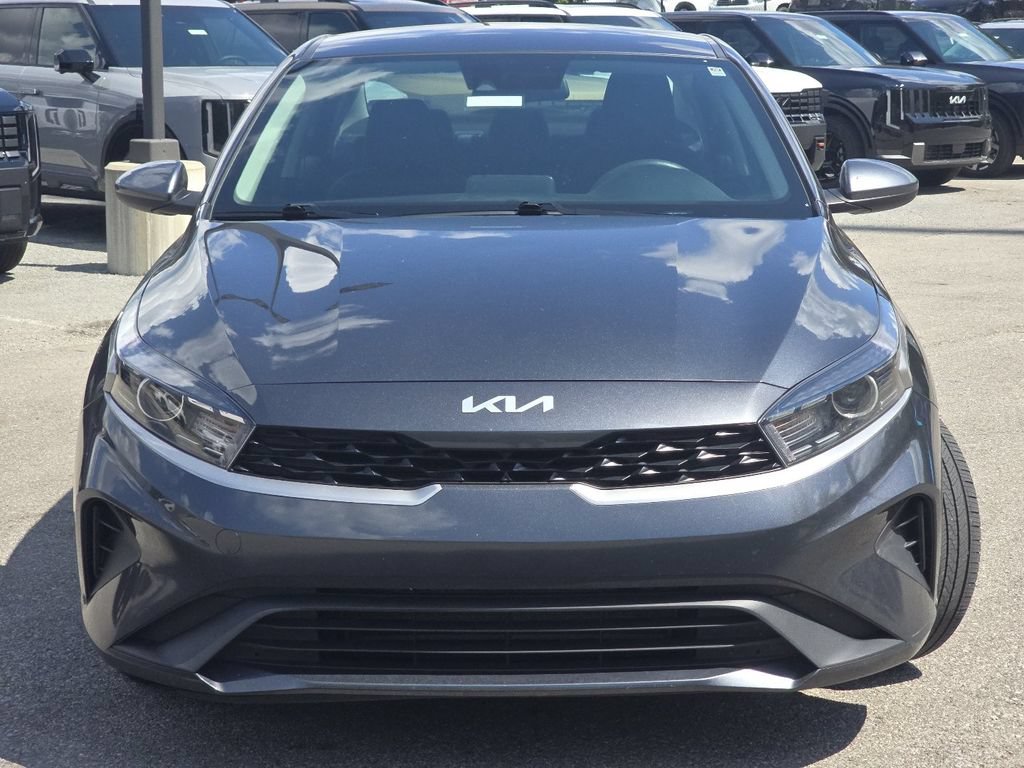 Used 2023 Kia Forte LXS FWD image 8
