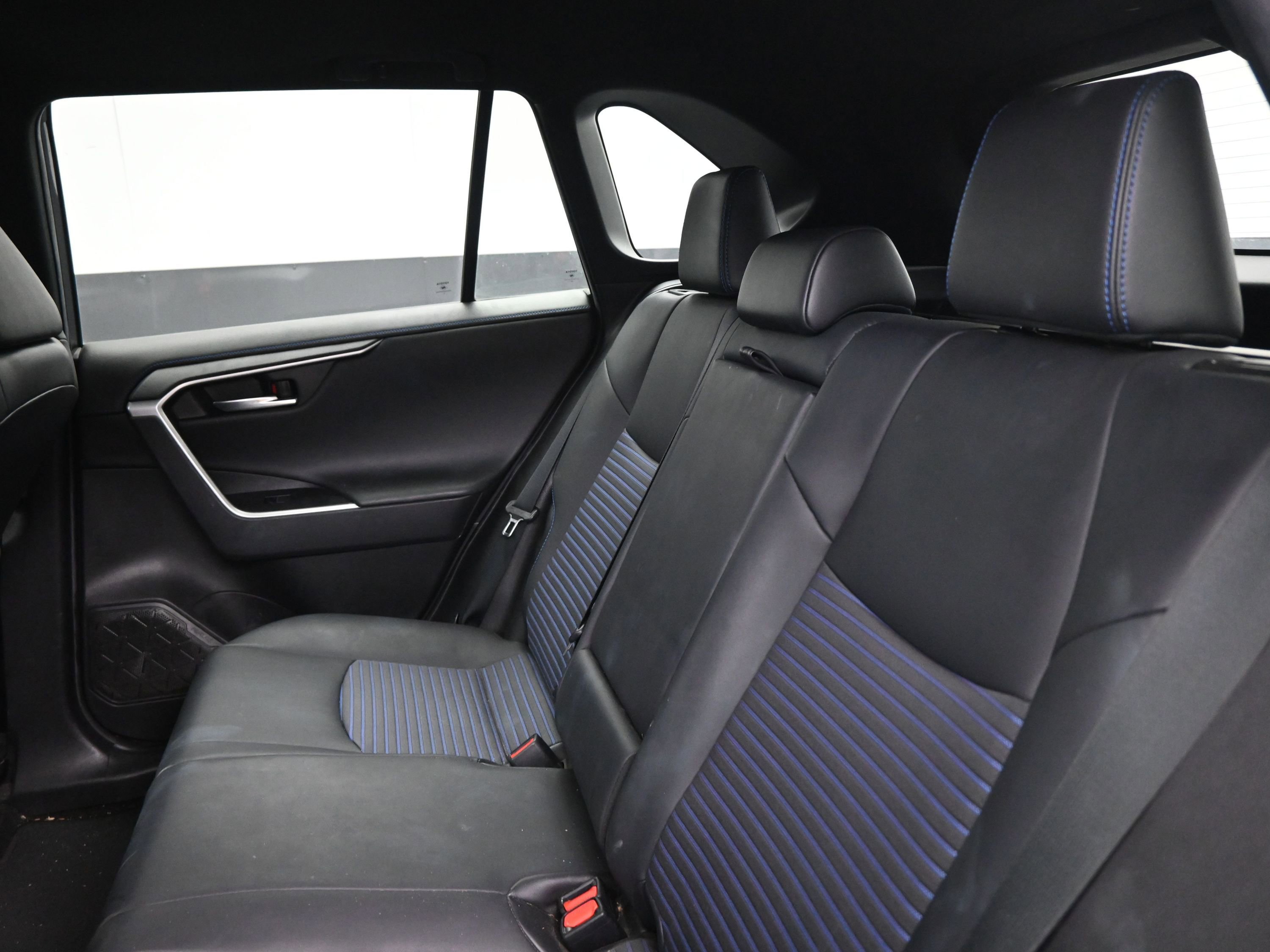 Used 2021 Toyota RAV4 XSE image 18