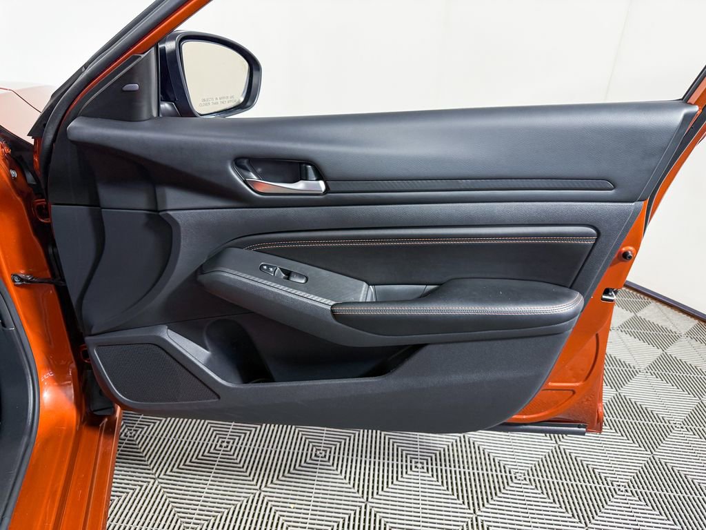 Used 2022 Nissan Altima 2.0 SR image 45