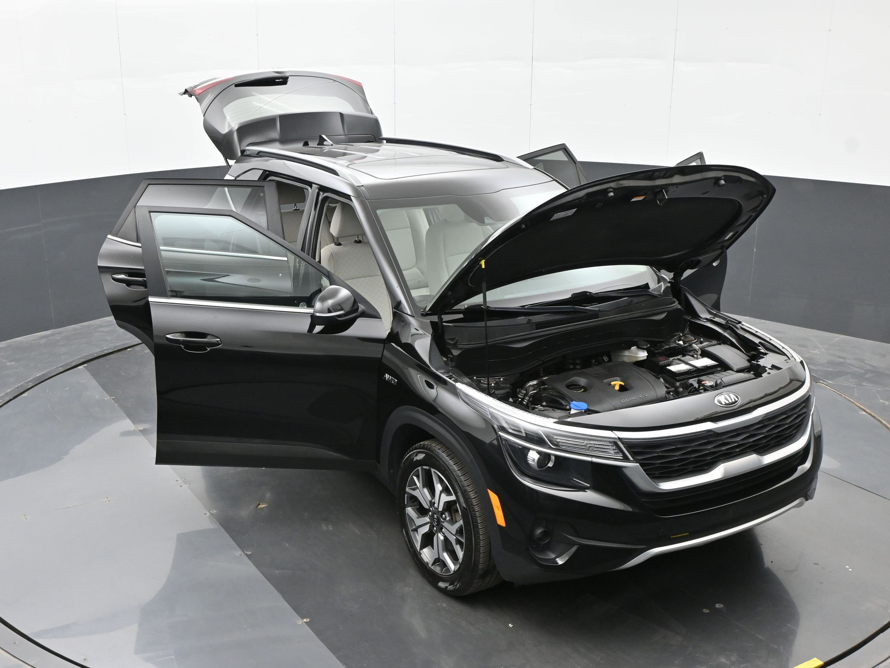 Used 2021 Kia Seltos EX AWD/4WD image 46