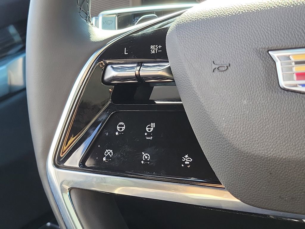 Used 2025 Cadillac Escalade ESV Premium Luxury w/ LPO, Floor Liner Package image 26