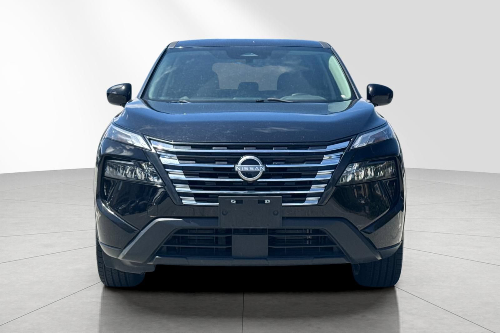 Used 2024 Nissan Rogue SV AWD/4WD image 9