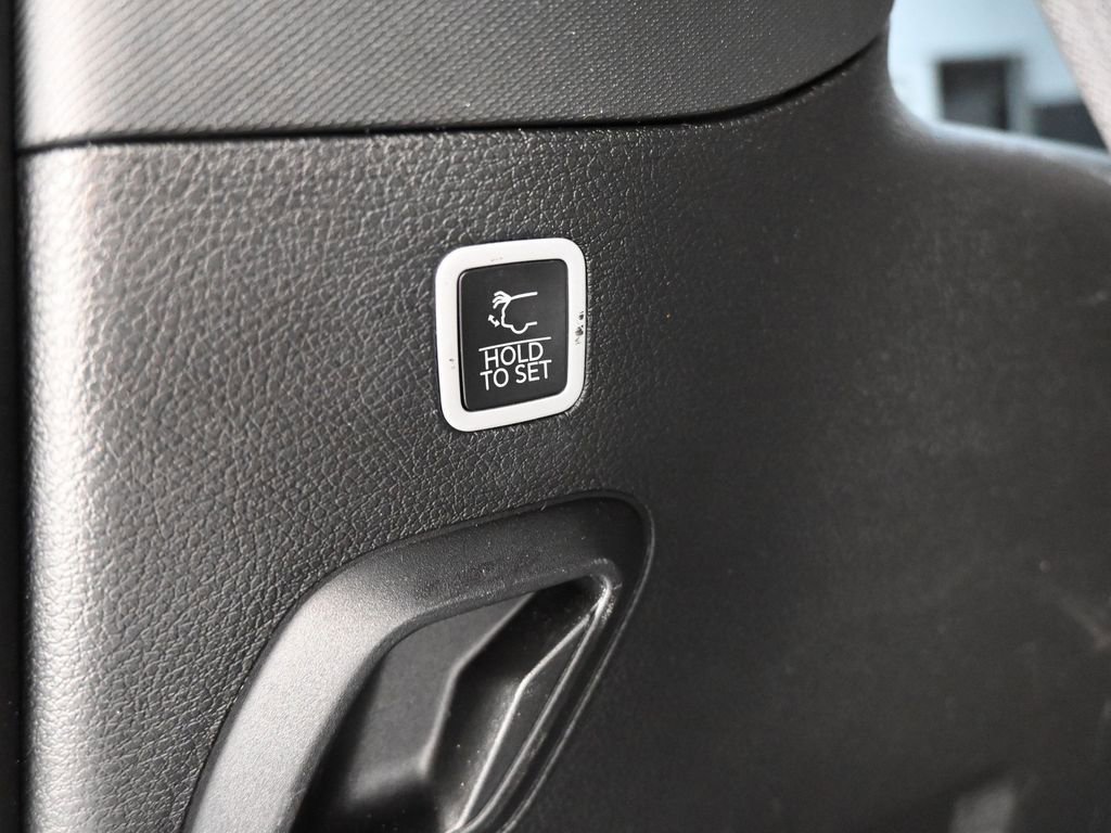 Used 2024 Jeep Wagoneer 2WD image 44