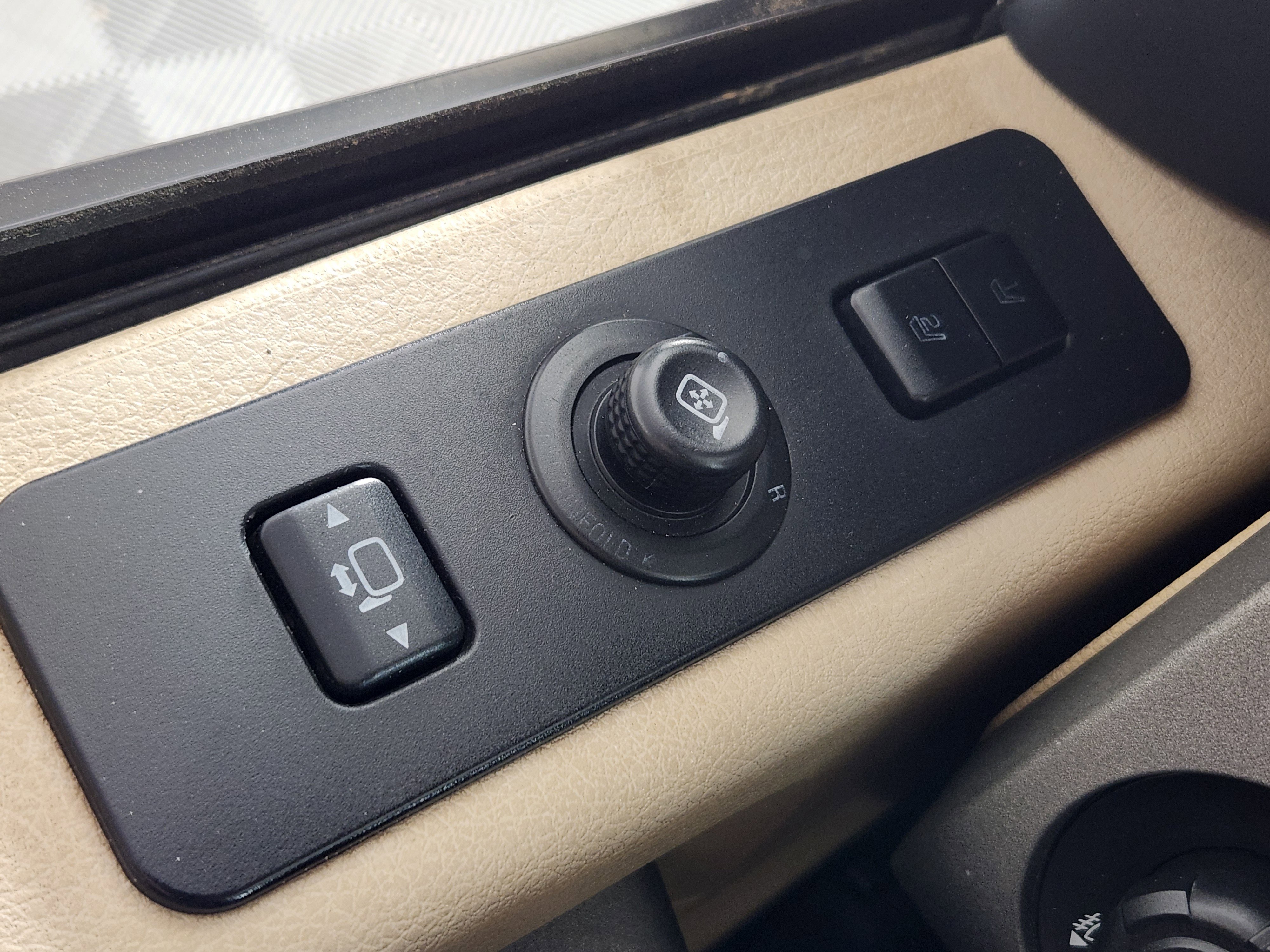 Used 2012 Ford F250 Lariat w/ Chrome Pkg image 17