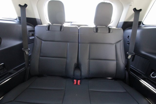 New 2025 Ford Explorer Active w/ Active Comfort Package image 35