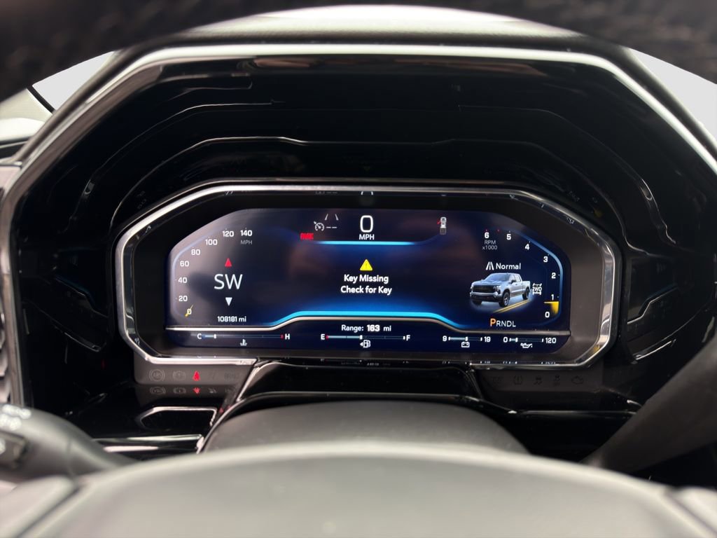 Used 2022 Chevrolet Silverado 1500 LT Trail Boss w/ LPO, Dark Essentials Package AWD/4WD image 11