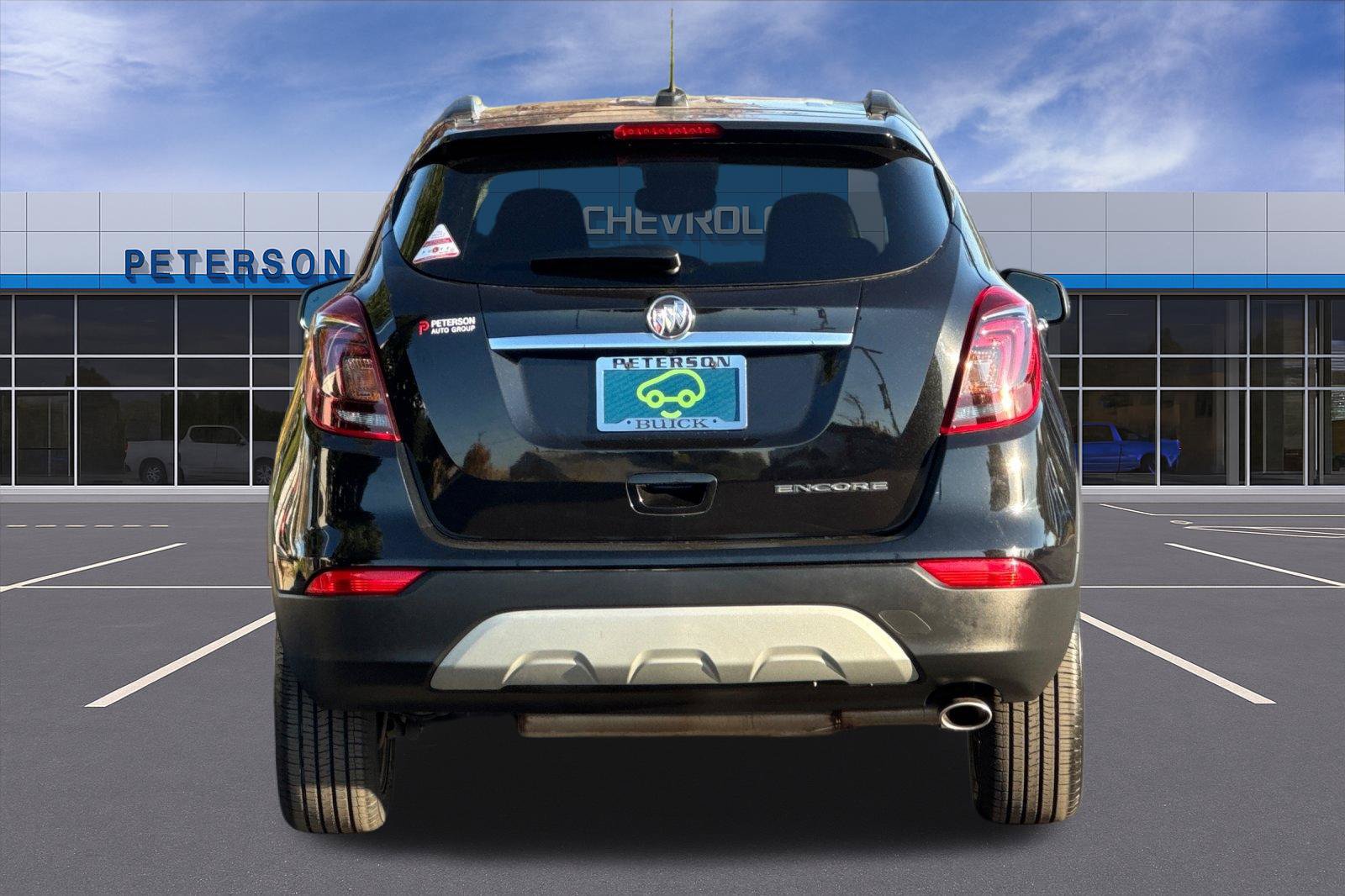 Certified 2020 Buick Encore Preferred w/ Safety Package FWD image 5
