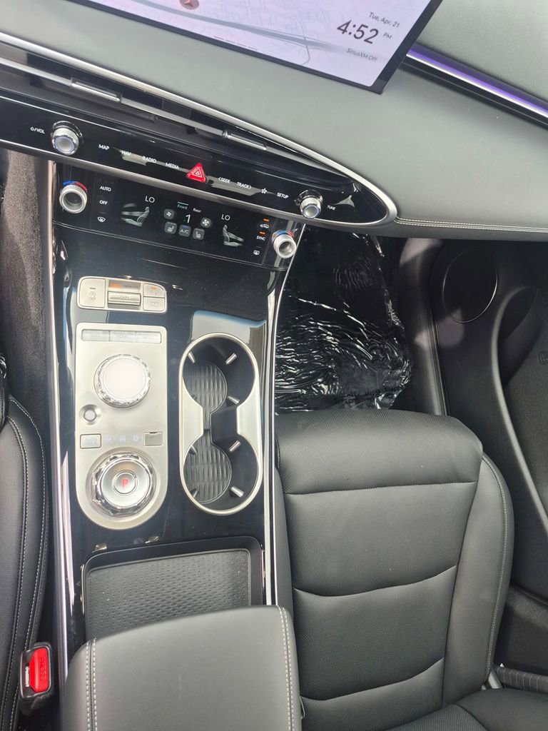 Used 2026 Genesis GV70 2.5T image 19