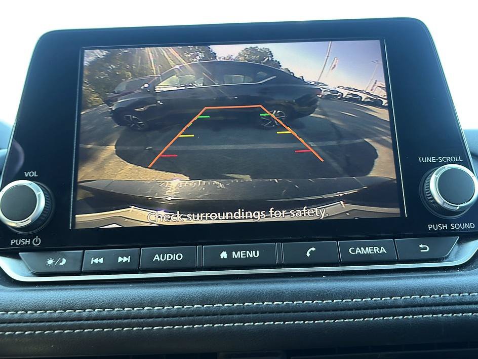 Certified 2025 Nissan Rogue SV FWD image 16