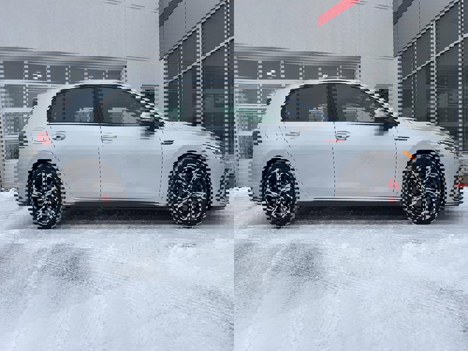 Used 2024 Volkswagen GTI SE image 7