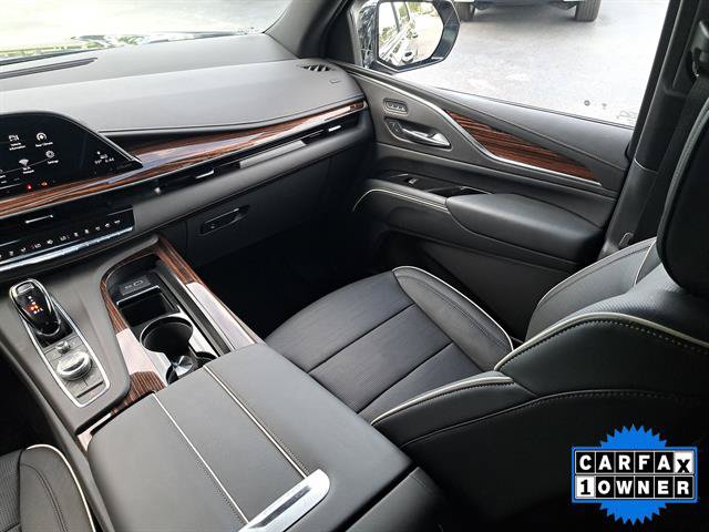 Certified 2023 Cadillac Escalade Premium Luxury w/ Performance Package AWD/4WD image 19