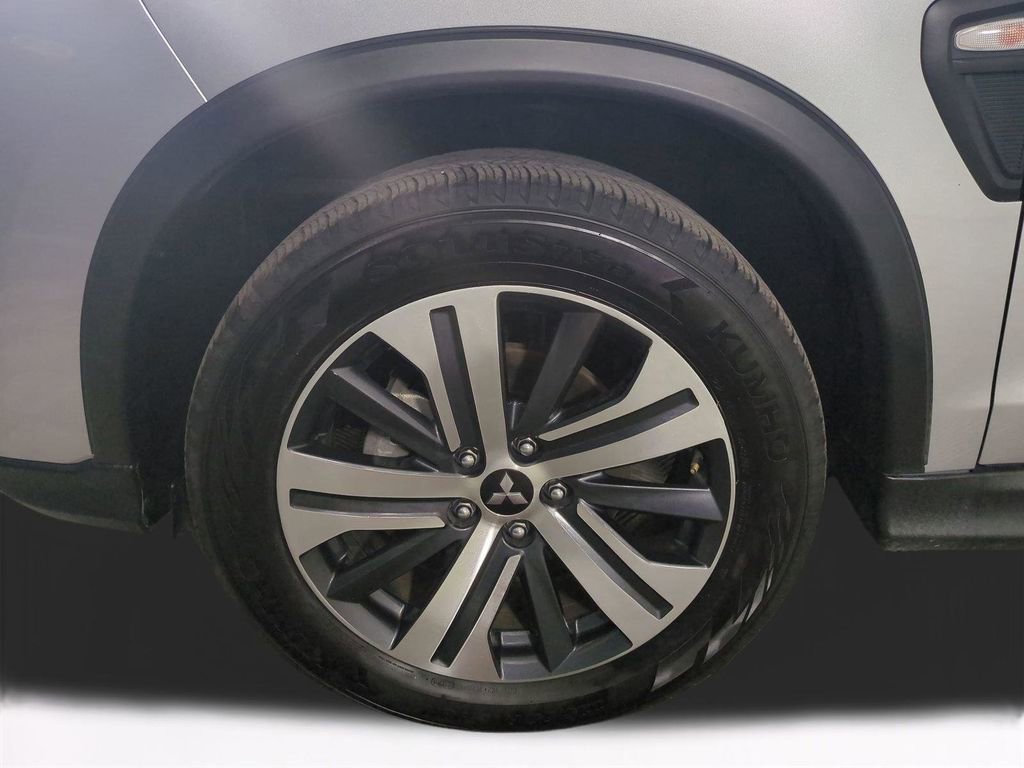 Used 2024 Mitsubishi Outlander Sport ES AWD/4WD image 11