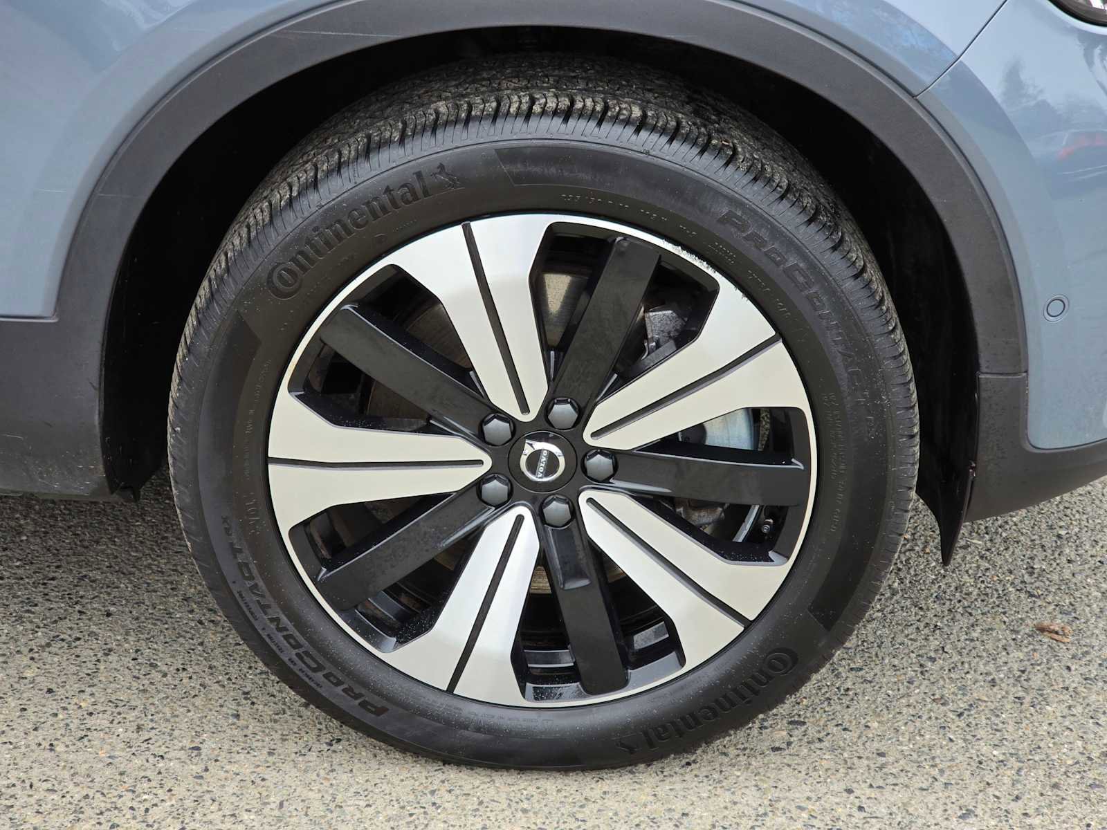 Certified 2023 Volvo C40 P8 Recharge Plus image 9