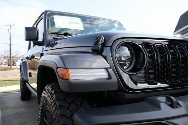 New 2026 Jeep Gladiator Sport AWD/4WD image 4