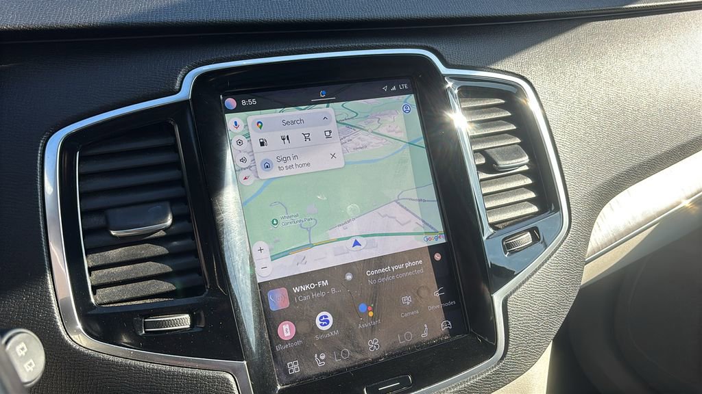 Used 2023 Volvo XC90 B5 Plus w/ Protection Package Premier image 18