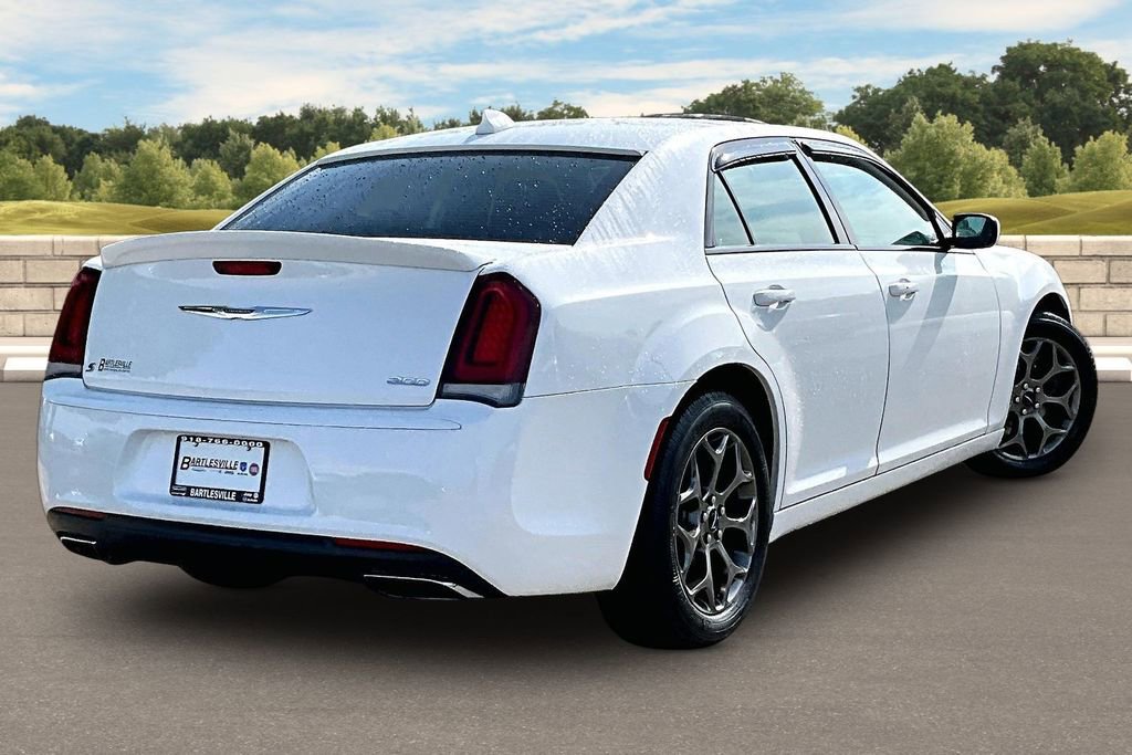 Used 2017 Chrysler 300 S AWD/4WD image 9