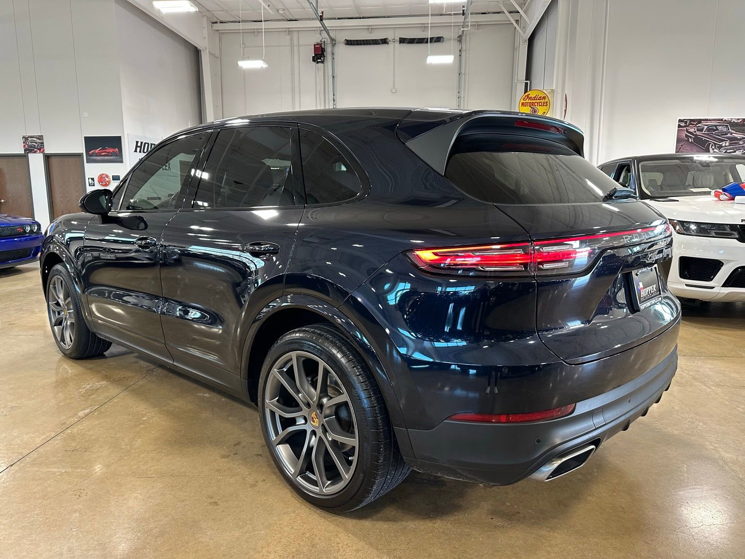 Used 2021 Porsche Cayenne image 6