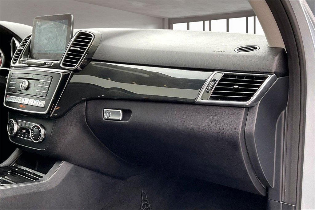 Used 2017 Mercedes-Benz GLE 350 4MATIC image 25