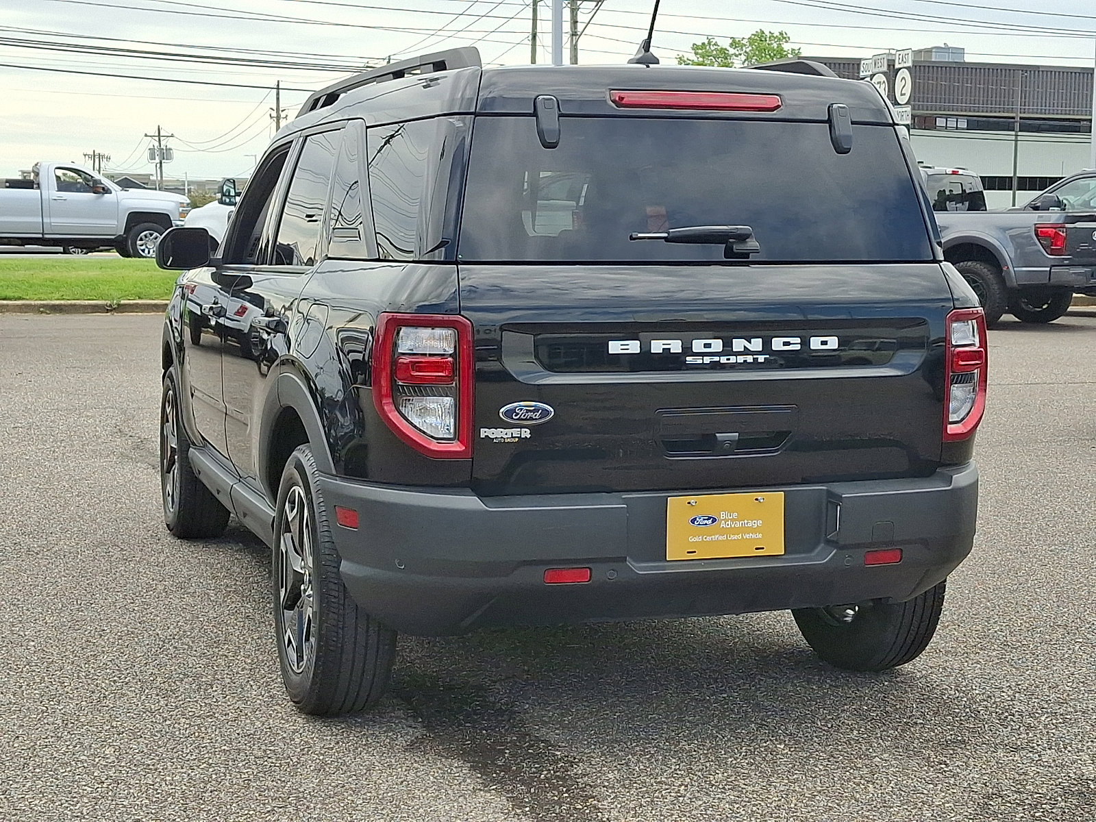 Certified 2023 Ford Bronco Sport Outer Banks w/ Tech Package AWD/4WD image 7