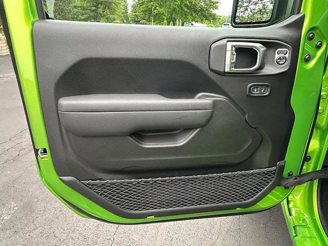 New 2025 Jeep Gladiator Sport AWD/4WD image 6