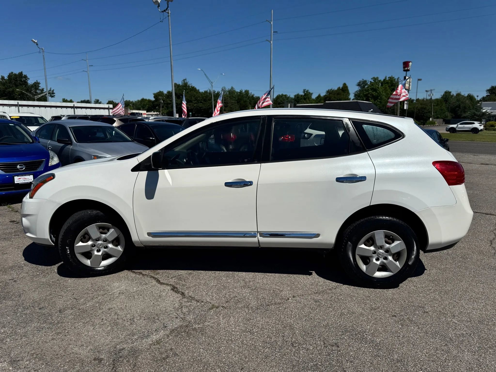 Used 2015 Nissan Rogue S image 8