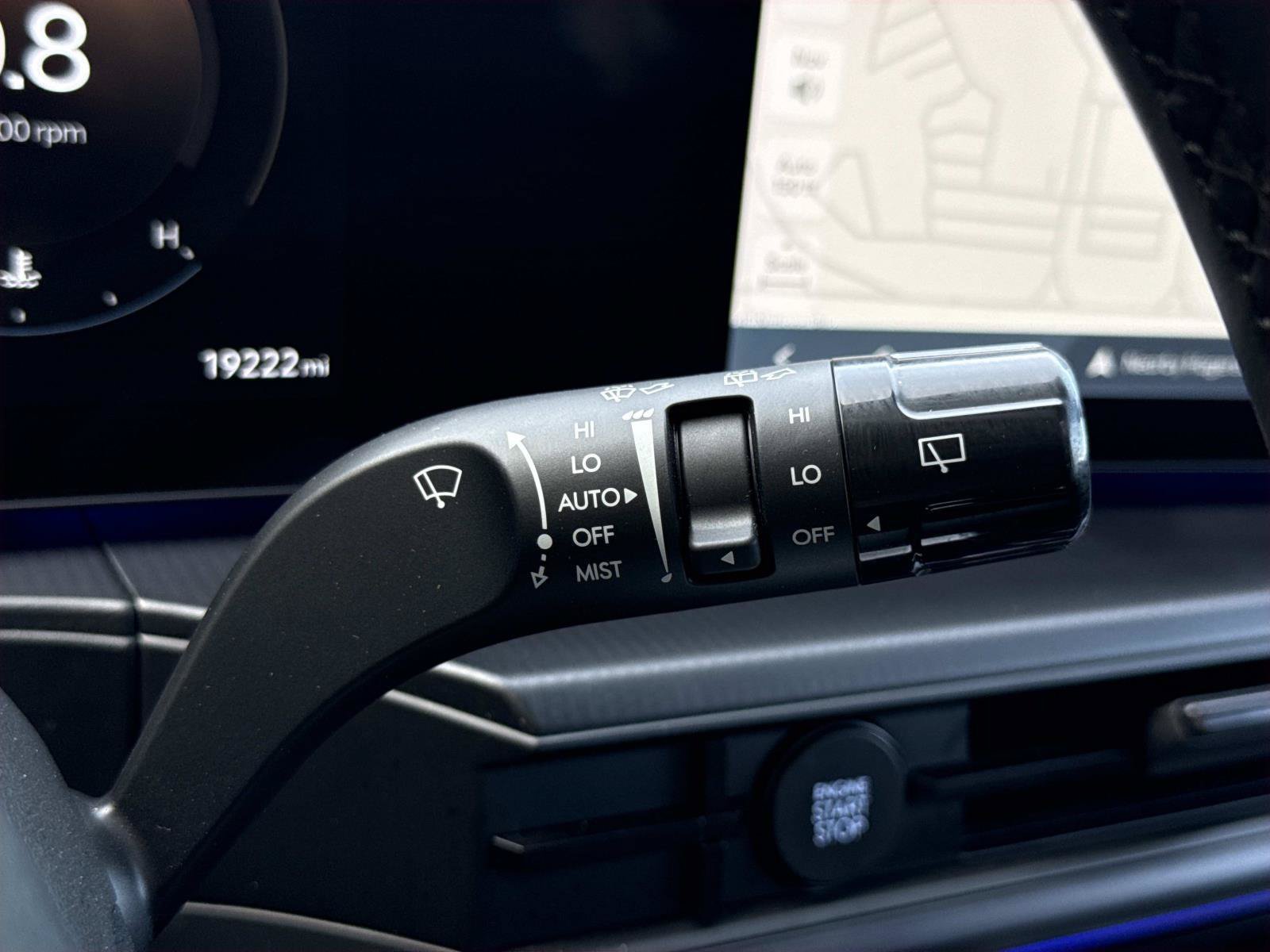 Used 2025 Hyundai Santa Fe Calligraphy FWD image 17