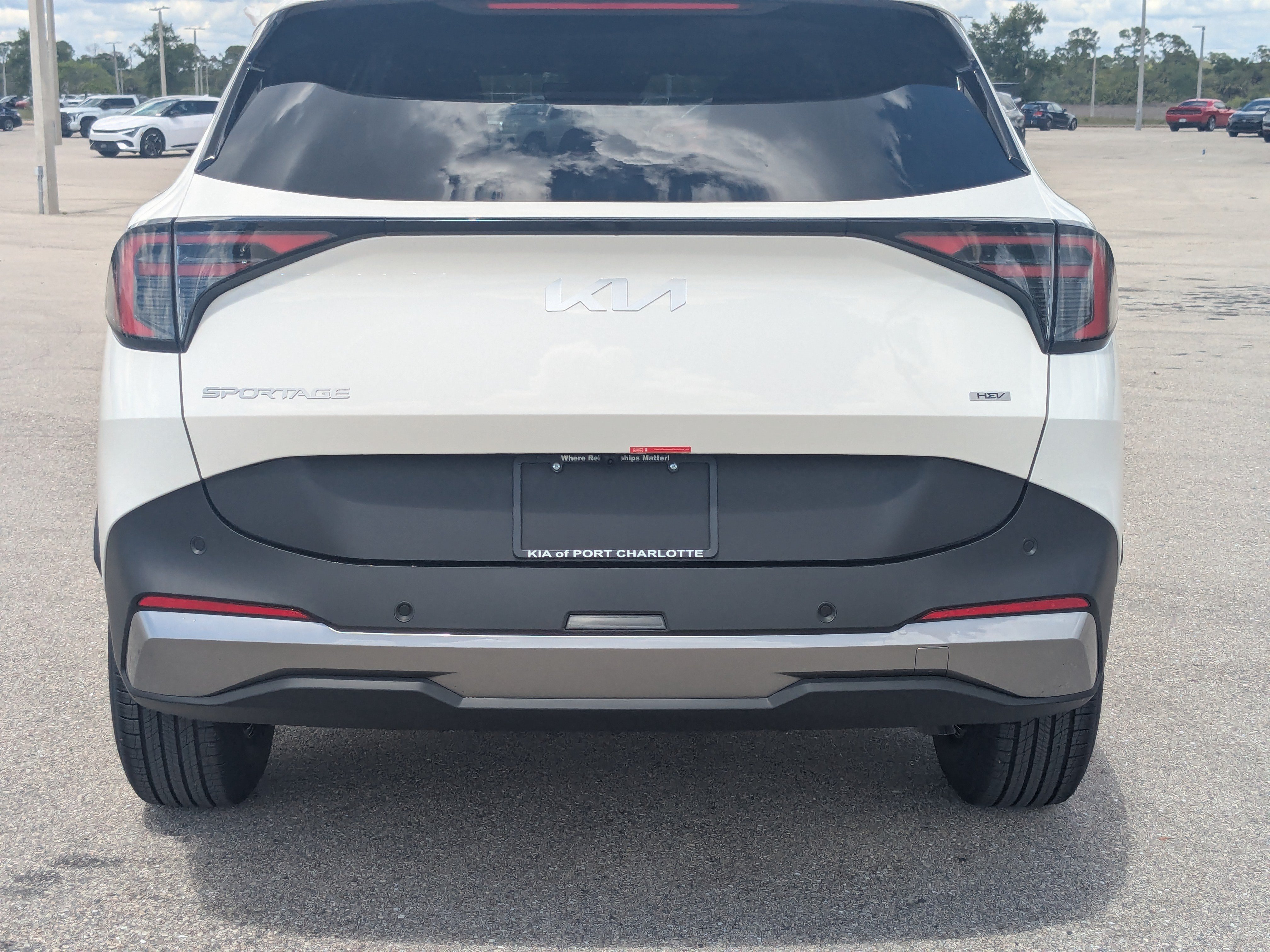 New 2026 Kia Sportage LX FWD image 6