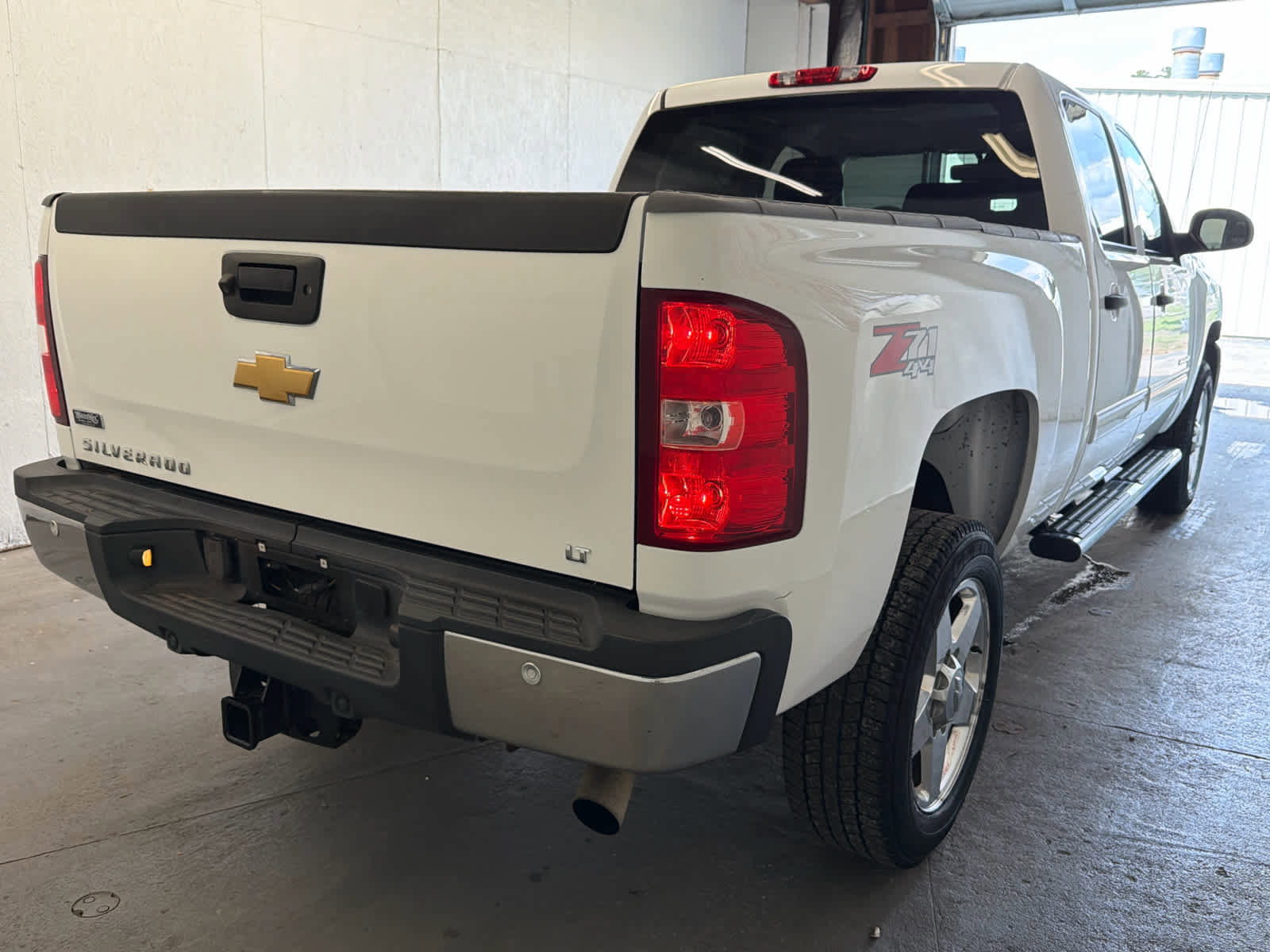 Used 2013 Chevrolet Silverado 2500 LT w/ Interior Plus Package AWD/4WD image 6