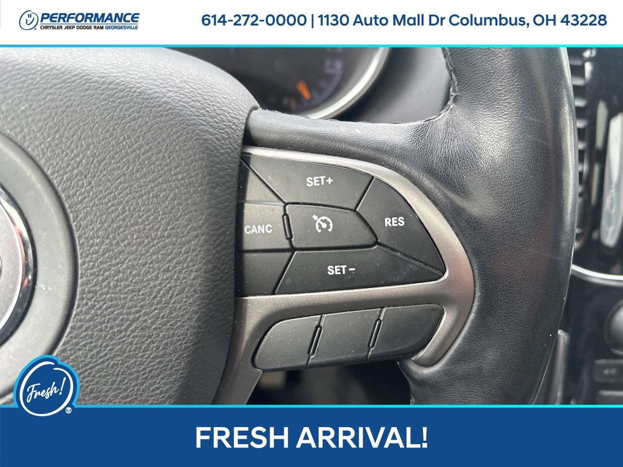 Used 2020 Jeep Grand Cherokee Limited w/ Luxury Group II image 16