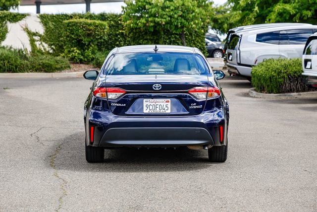 Used 2024 Toyota Corolla LE FWD image 4