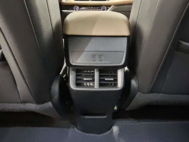 Used 2025 Chevrolet Equinox ACTIV w/ Safety and Technology Package FWD image 11