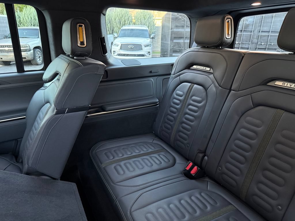 Used 2022 Rivian R1S Launch Edition Quad AWD/4WD image 39