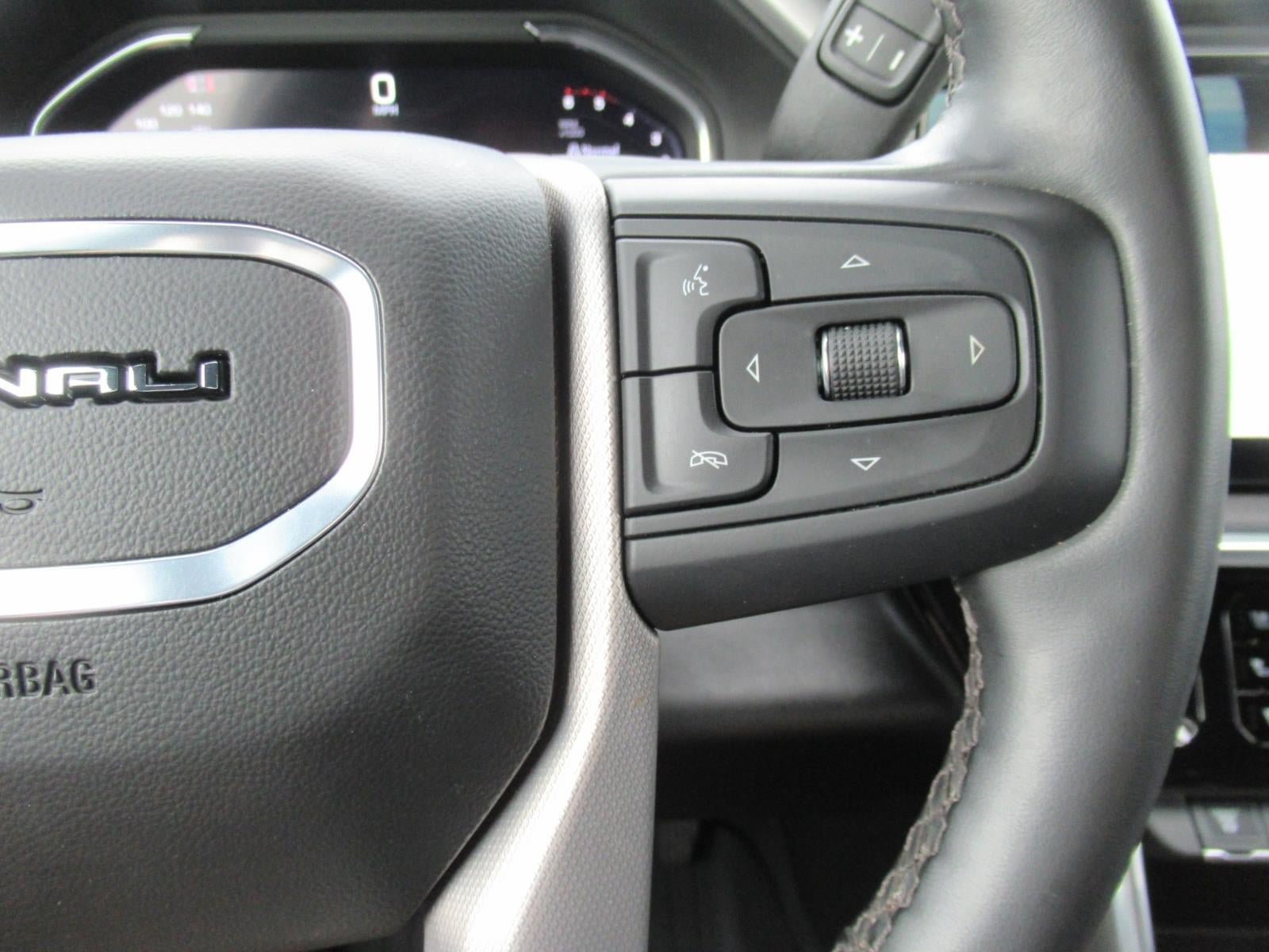 Used 2025 GMC Sierra 2500 Denali w/ Denali Reserve Package AWD/4WD image 33