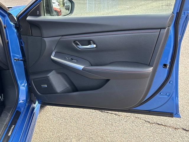 Used 2024 Nissan Sentra SR w/ SR Premium Package image 8