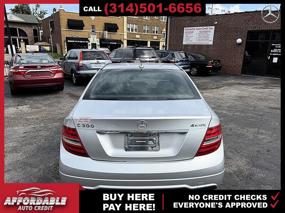 Used 2012 Mercedes-Benz C 300 4MATIC Sedan image 4