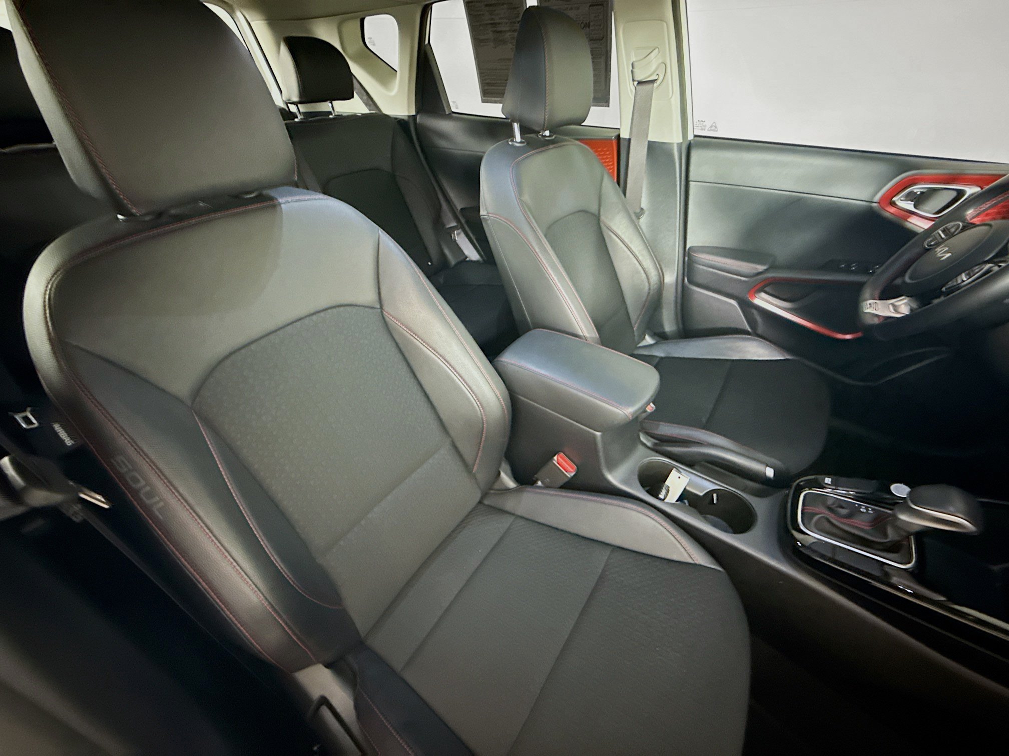 Used 2023 Kia Soul GT-Line FWD image 35