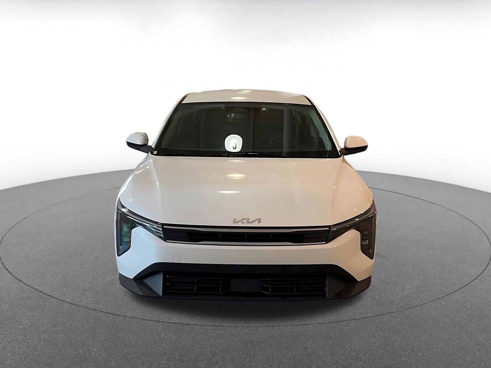 Used 2025 Kia K4 LXS image 4