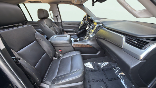 Used 2020 Chevrolet Suburban LT AWD/4WD image 27