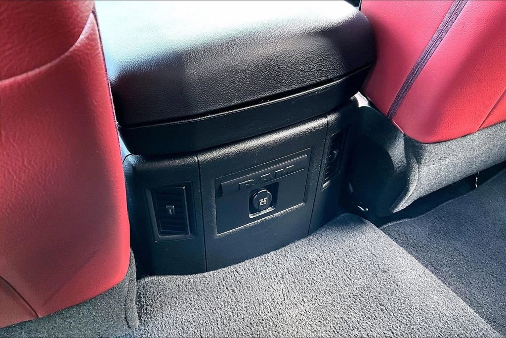 Used 2018 RAM 1500 Sport image 11