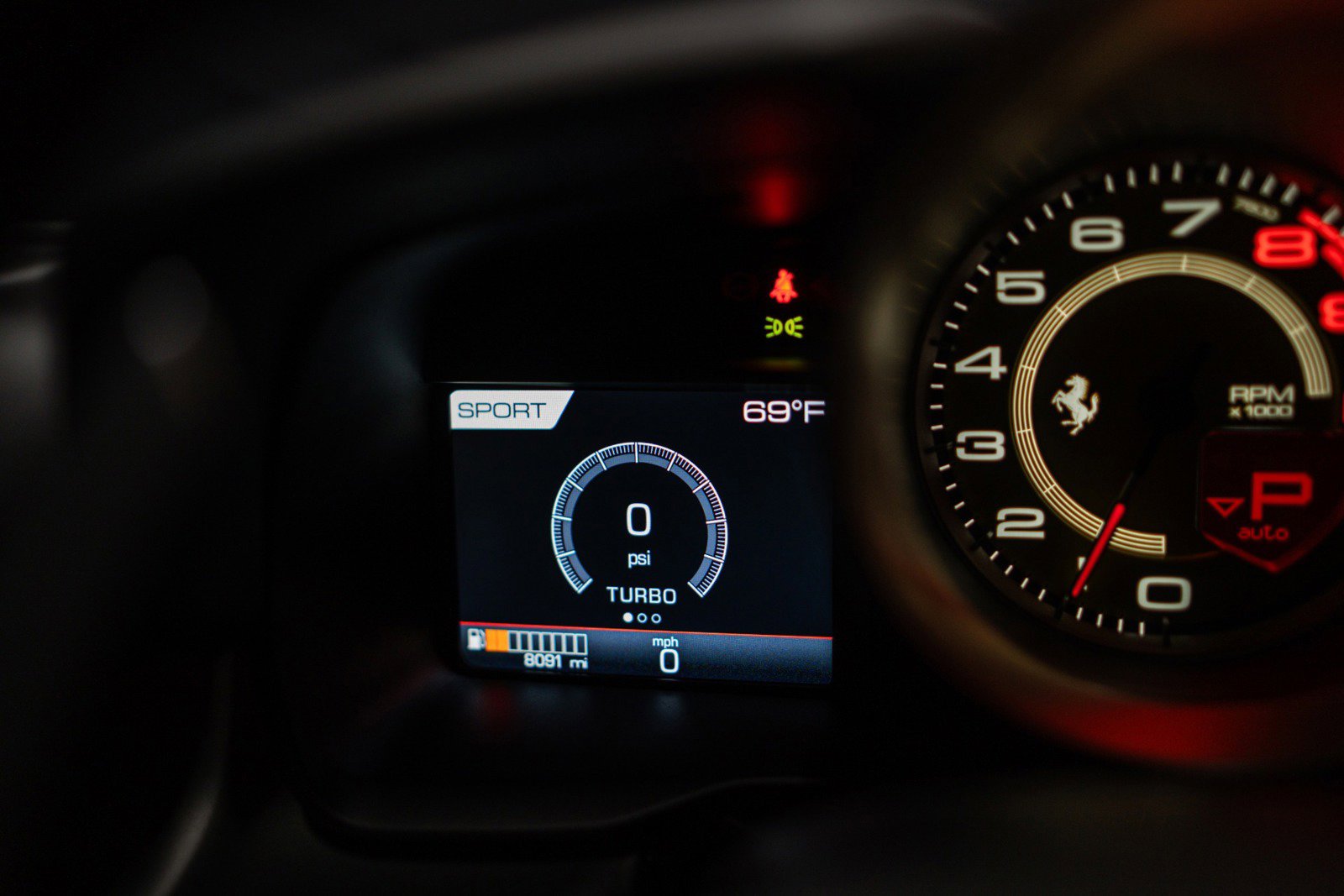 Used 2021 Ferrari F8 Tributo image 12