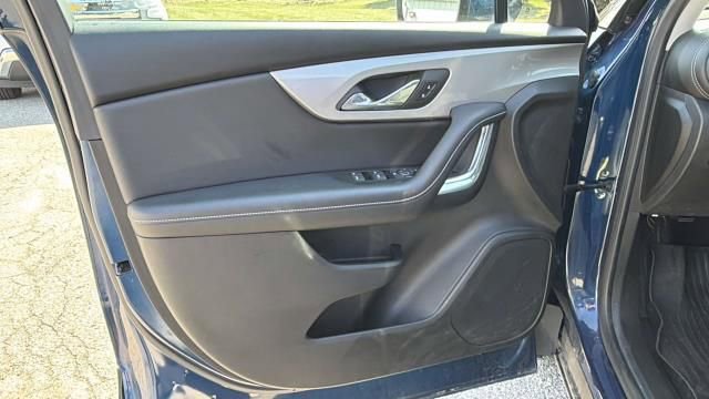 Used 2023 Chevrolet Blazer LT AWD/4WD image 8