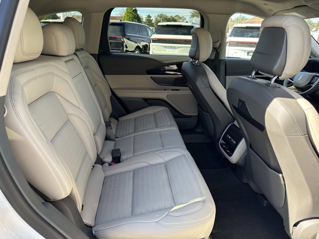 New 2025 Lincoln Nautilus Reserve w/ Jet Appearance Package image 22