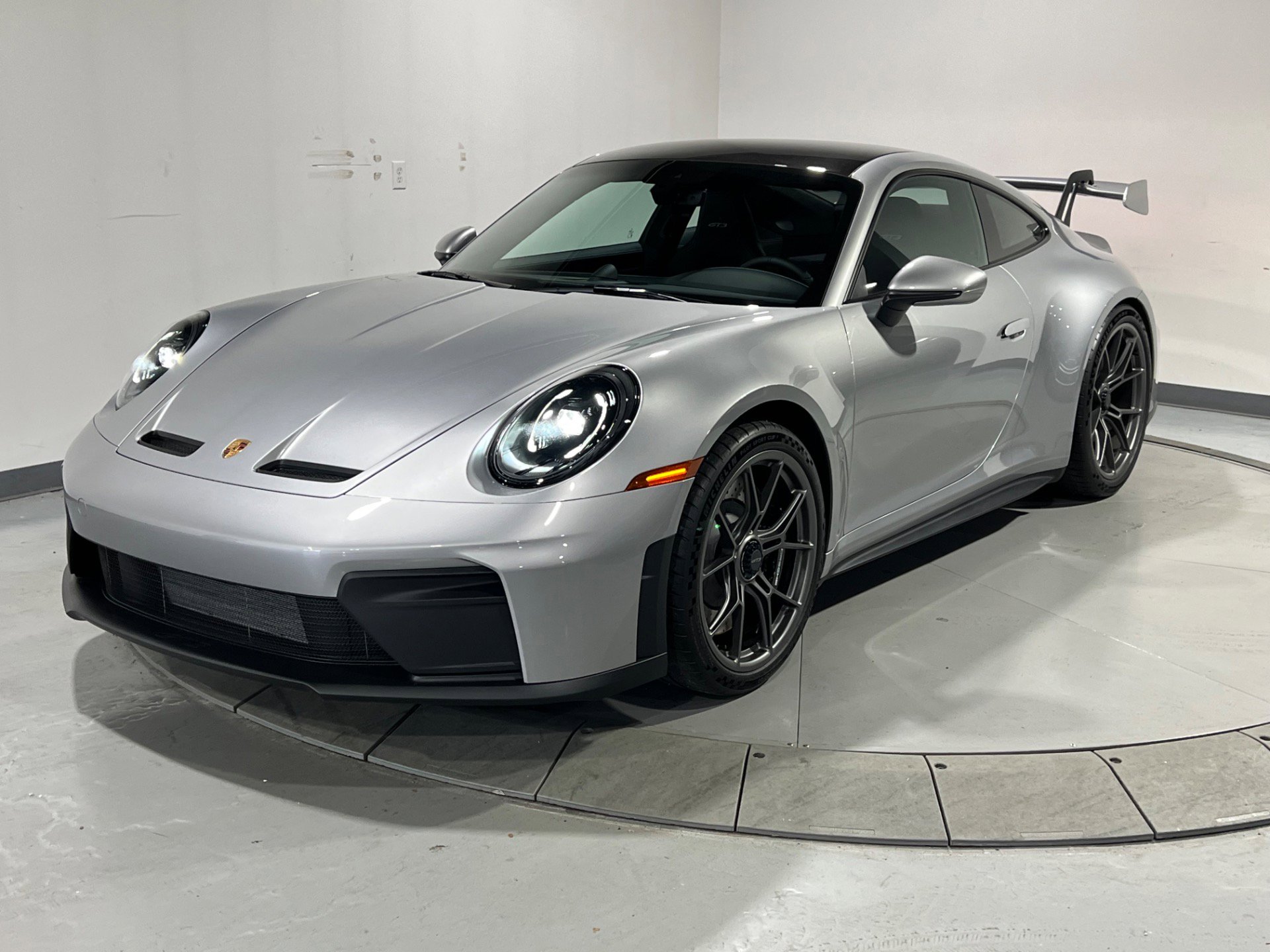 Used 2026 Porsche 911 GT3 image 3
