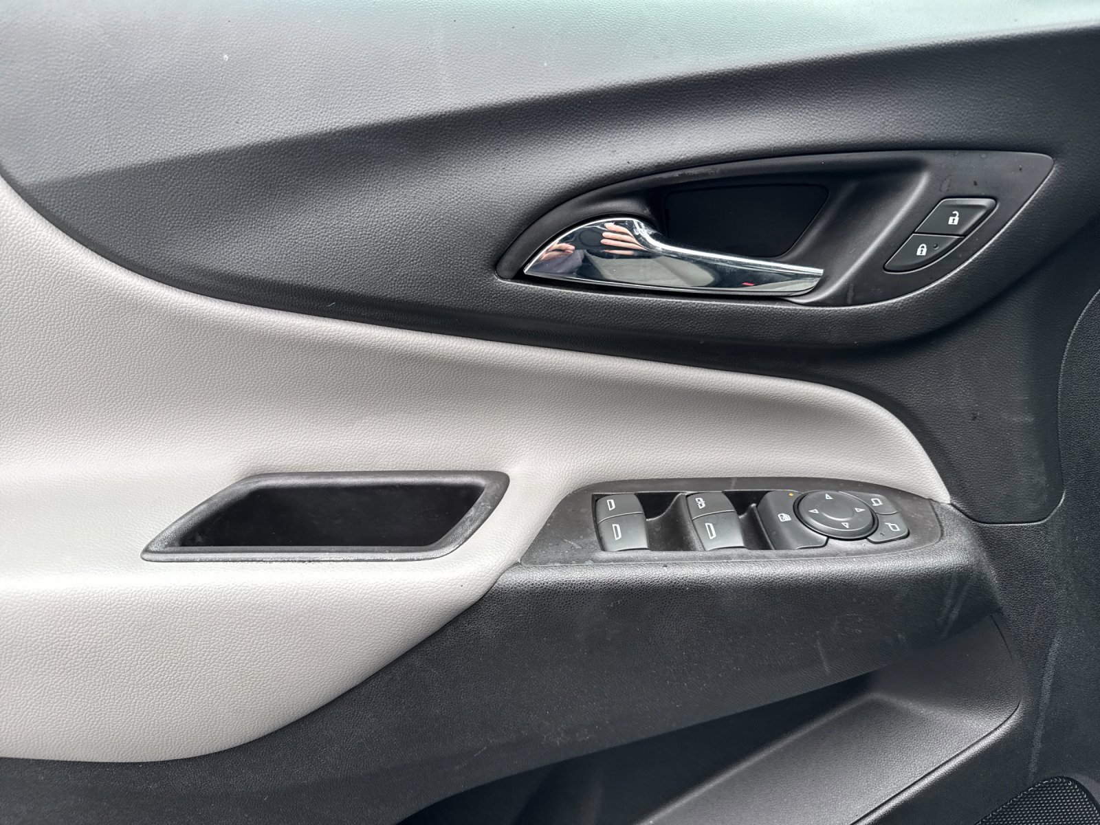 Used 2019 Chevrolet Equinox LT image 10