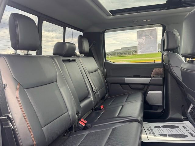 Used 2025 Ford F350 Lariat w/ Lariat Ultimate Package AWD/4WD image 27